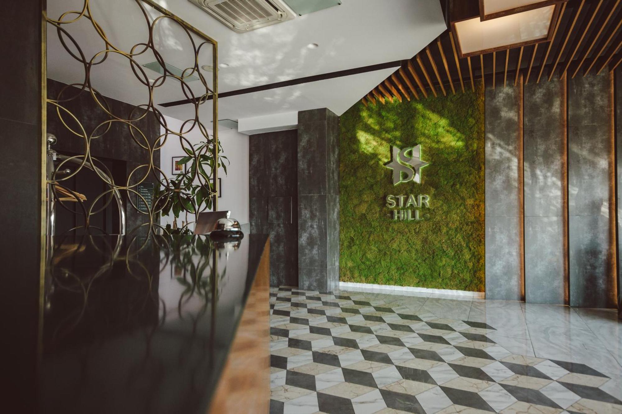 Star Hill Hotel & Spa Pristina Extérieur photo