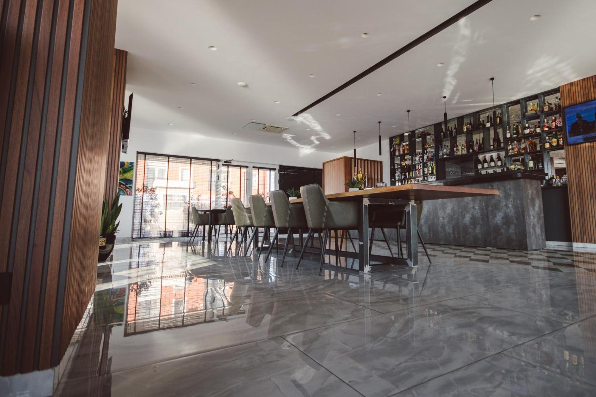 Star Hill Hotel & Spa Pristina Extérieur photo